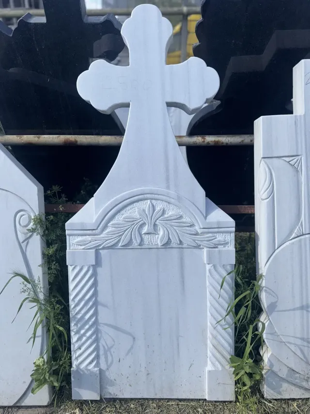 eMonumente EM 017 monument funerar