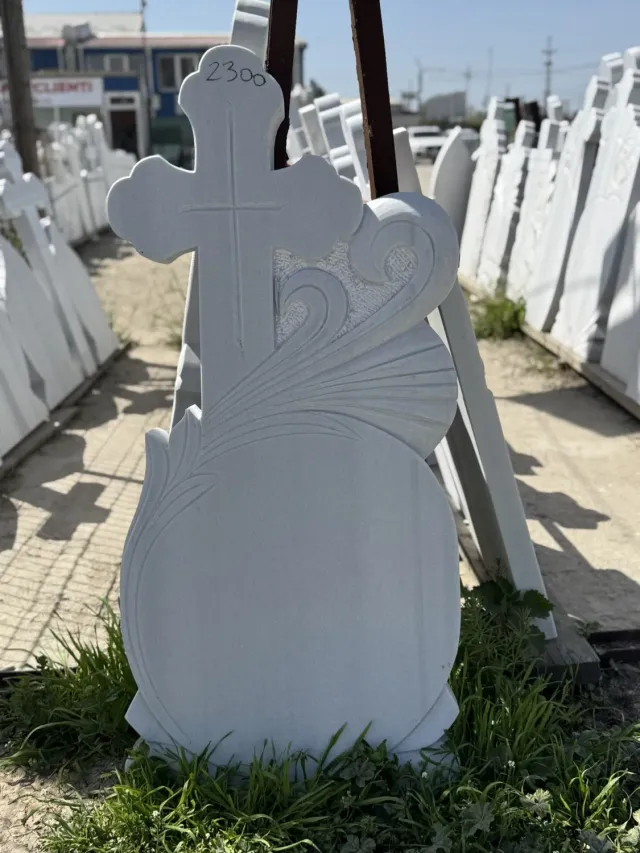eMonumente EM 007 cruce funerară